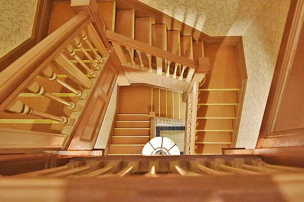 Rented by Balass Ralph, LREB | media 27