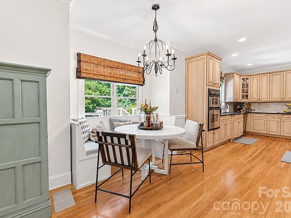 2nd image of 1819 Kilmonack Ln