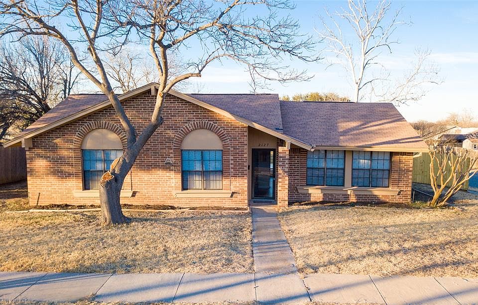 1st image of 2127 Rockwood Dr