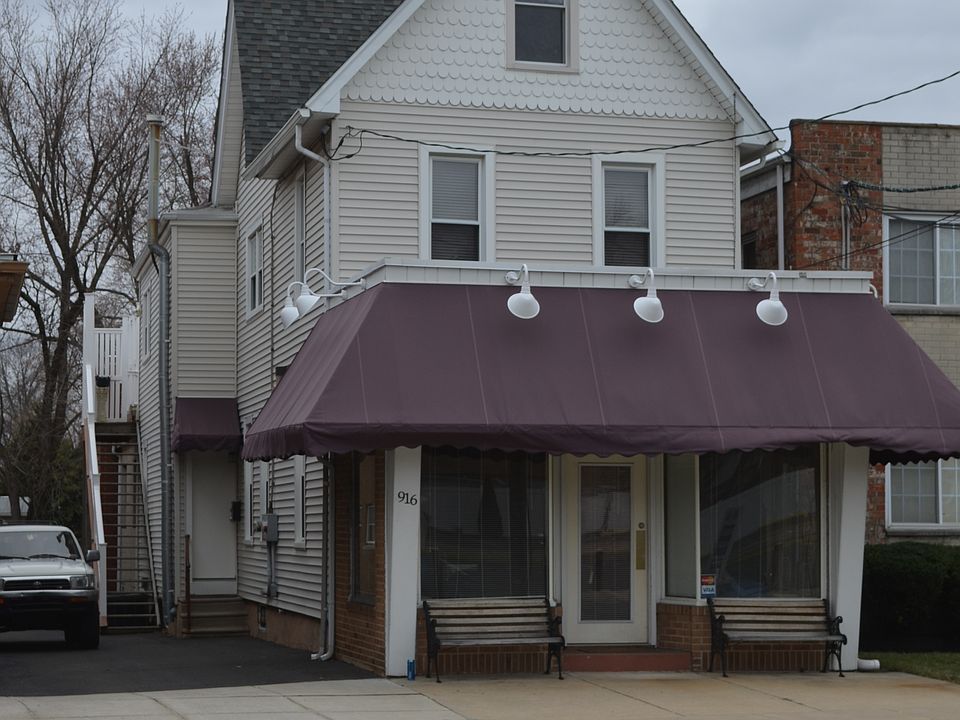 1st image of 916 White Horse Pike