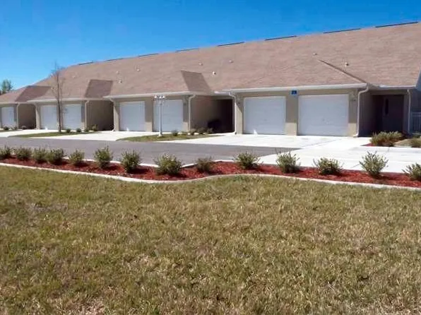 7392 Mead Dr, Spring Hill, FL 34606