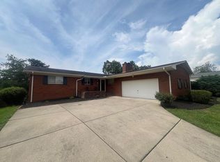 3440 Randy Dr, Ashland, KY 41102
