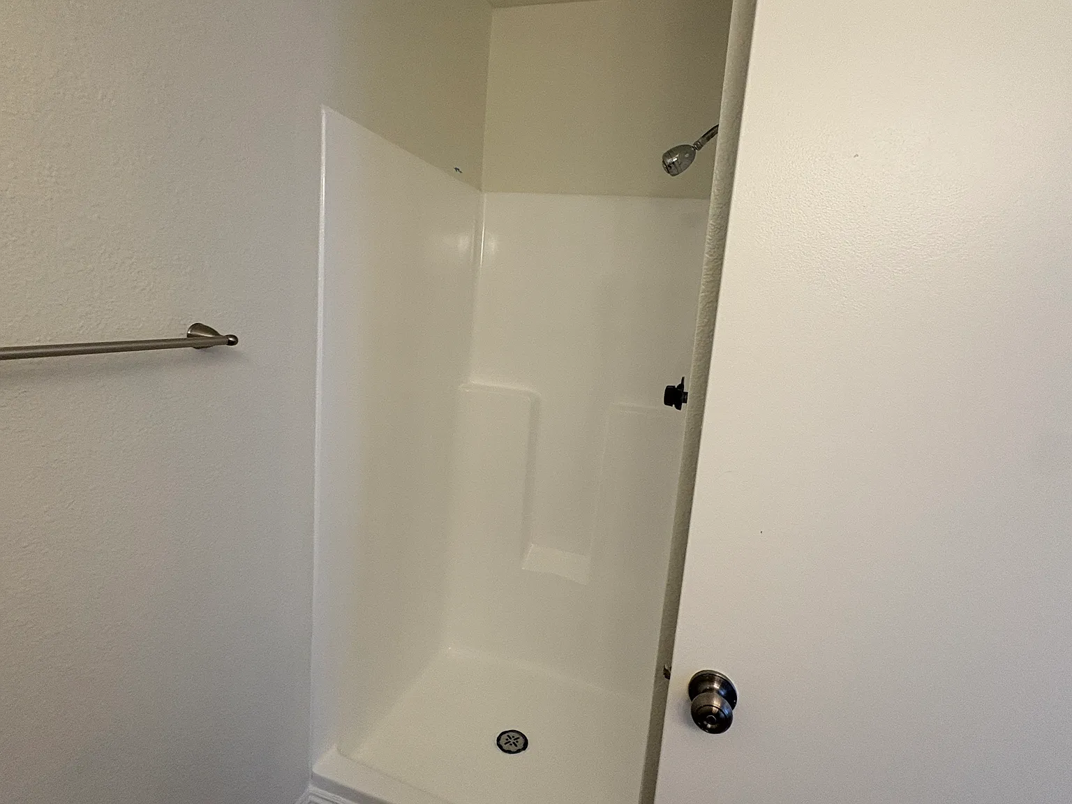 2 bed, 800 sqft, $2,395 — Photo 4