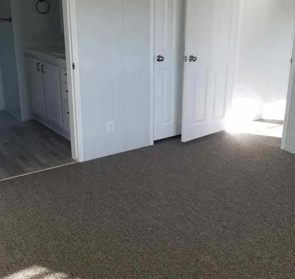 18355 Bauer Rd — Photo 2
