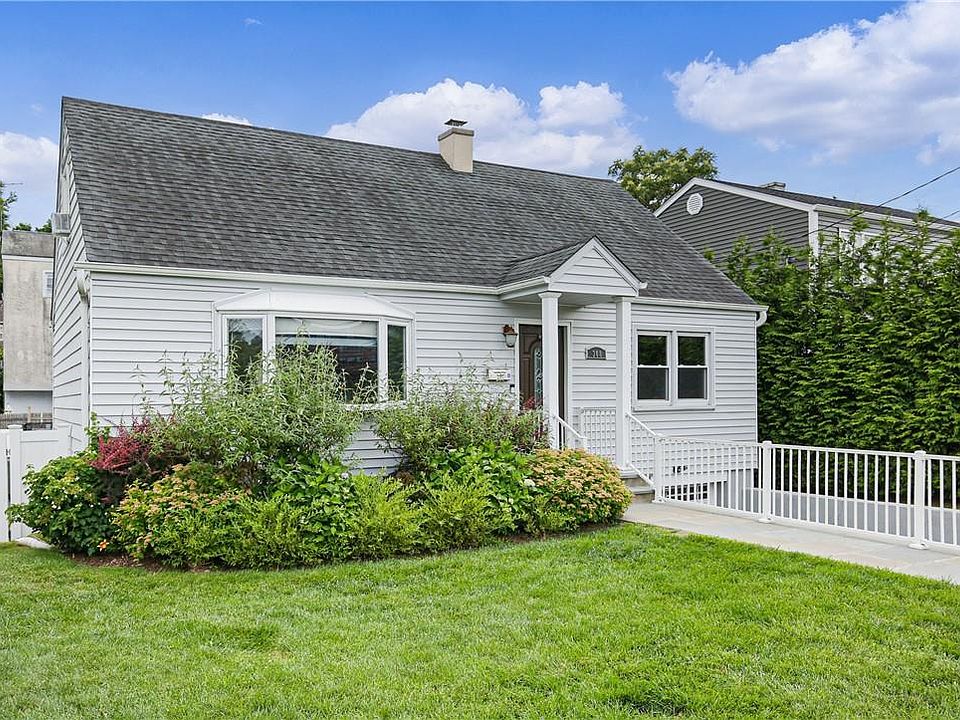1st image of 308 Bishop Place