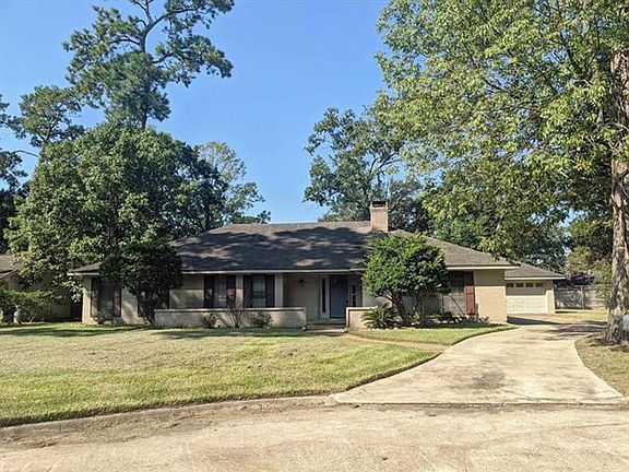 2nd image of 1375 Fenwick Cir