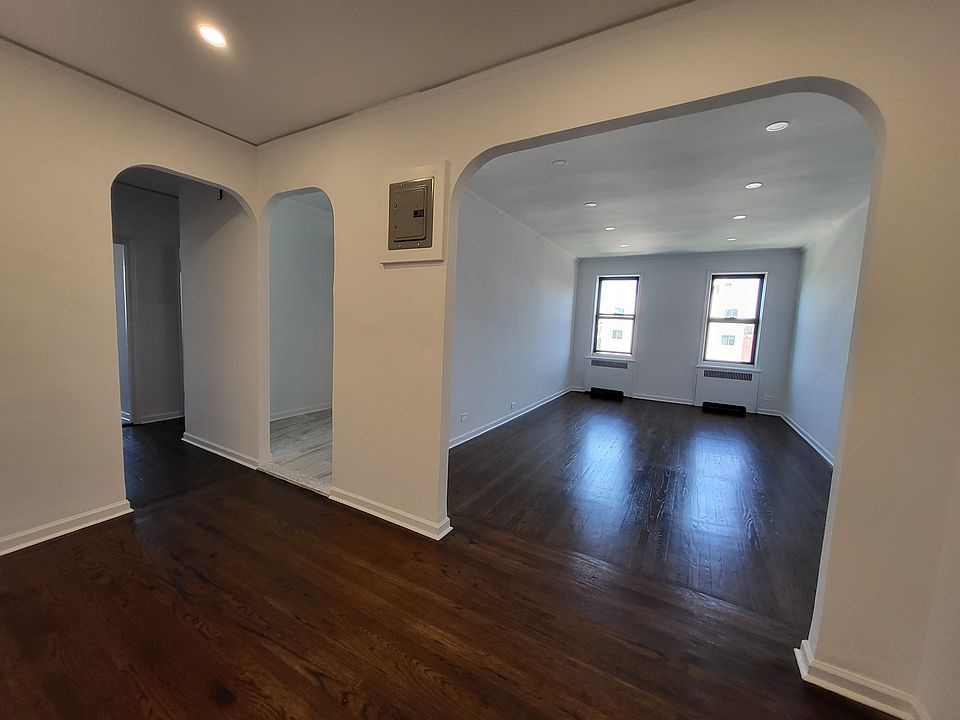 1st image of 3006 29th St APT 6F