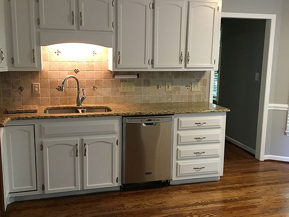 2nd image of 3059 Drayton Hall Way