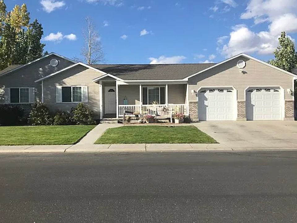 1st image of 330 E Palomino Dr