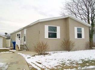 226 Belle Villa Blvd, Belleville, MI