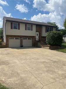 5114 Bob White St NW, North Canton, OH, 44720