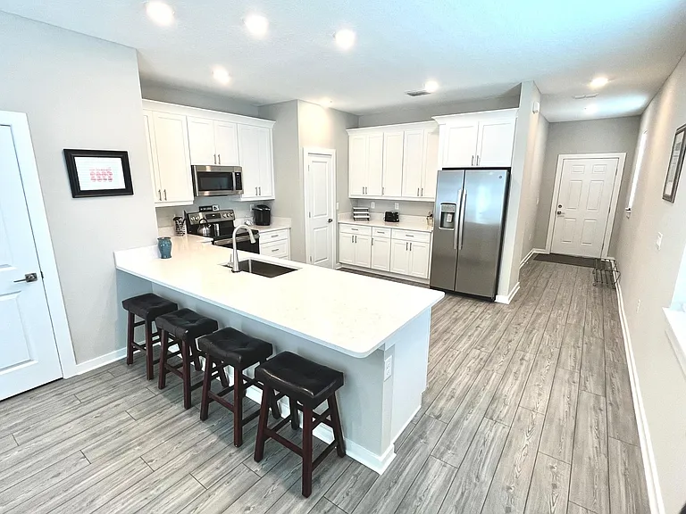 6307 S Roberts Ave #2 — Photo 8