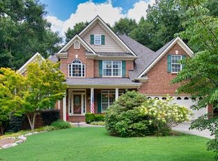 2633 Democracy Dr, Buford, GA 30519