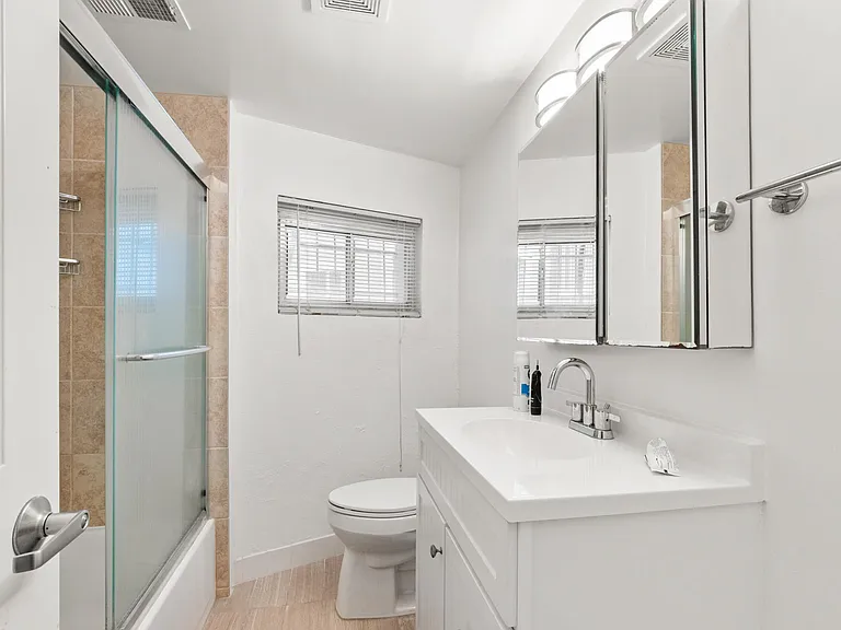 1730 U St NW #1 — Photo 10