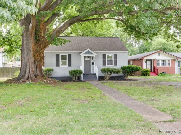 2905 Victoria Blvd, Hampton, VA 23661