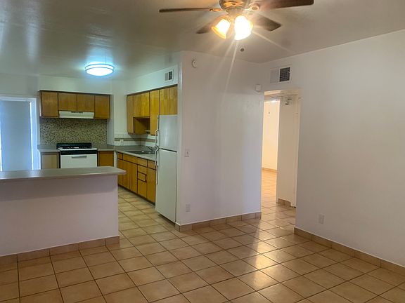 3rd image of 2141 W Belmont Ave APT 2