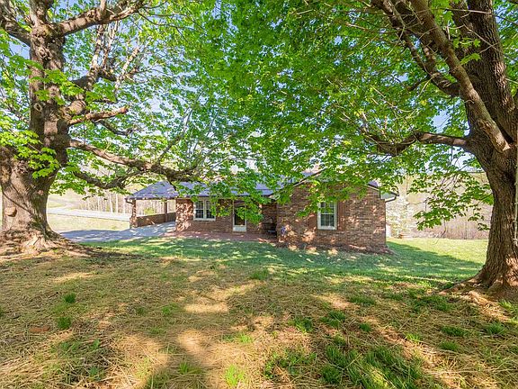 4th image of 153 Fairystone Church Loop