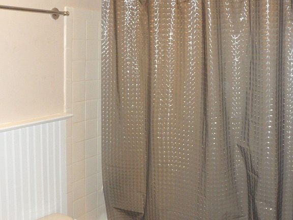 4th image of 2530 E North St APT 5A