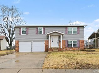 2377 Farflung Dr, Florissant, MO