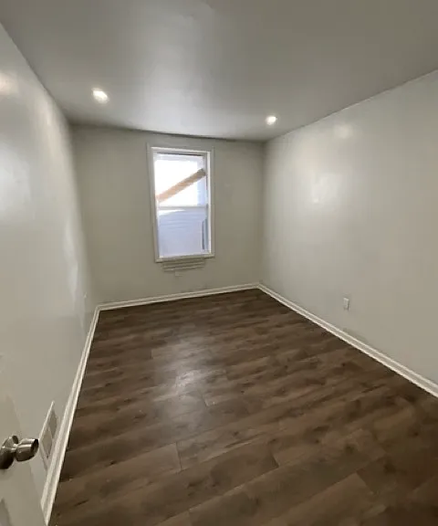 101 Highland Ave — Photo 3
