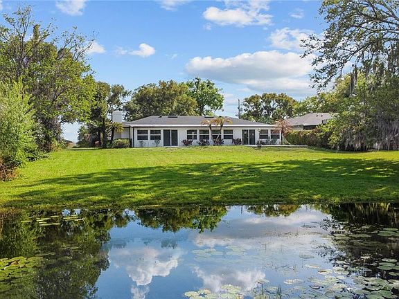 2nd image of 1501 Druid Isle Rd