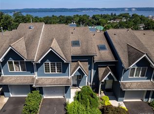 33 Village Gate Way #33, Nyack, NY 10960