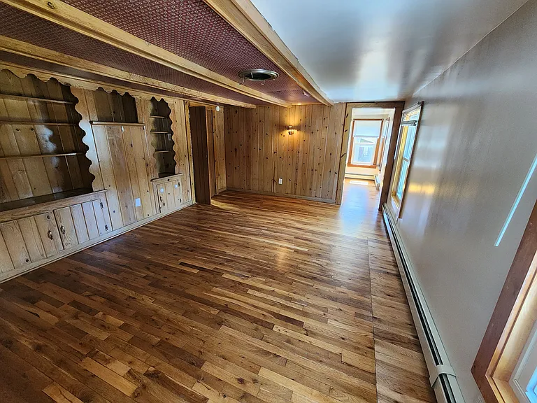 105 N Highland St — Photo 38
