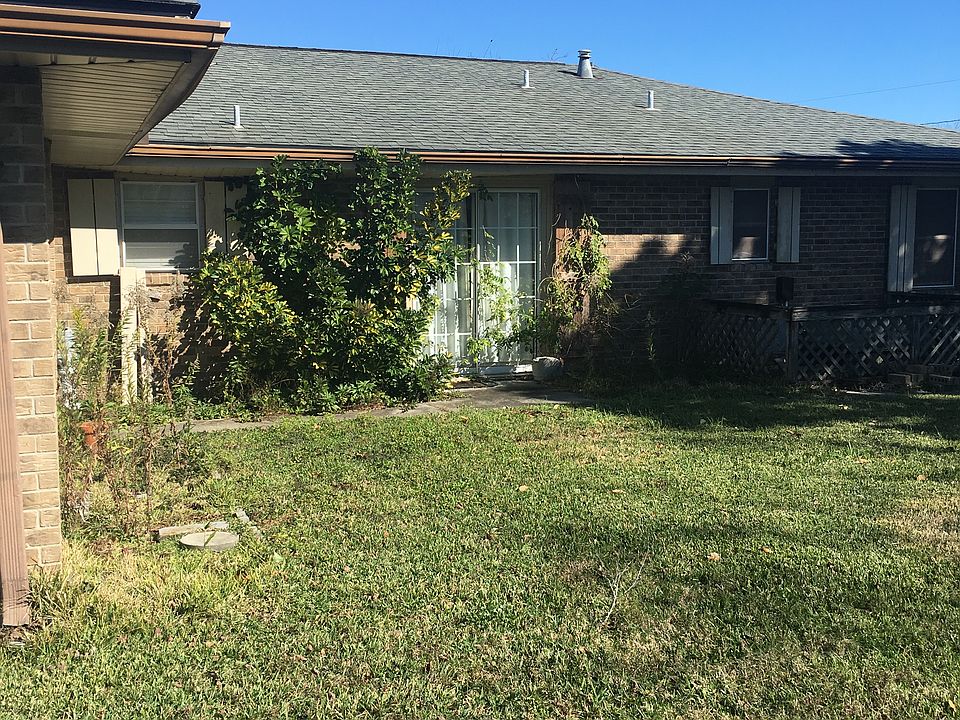 2nd image of 7152 8th St