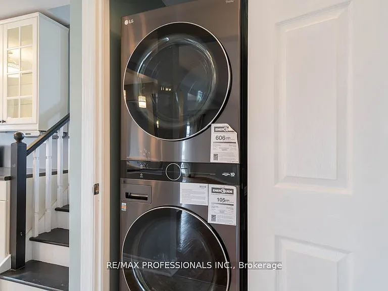 13 Baraniuk St #UPPER — Photo 7