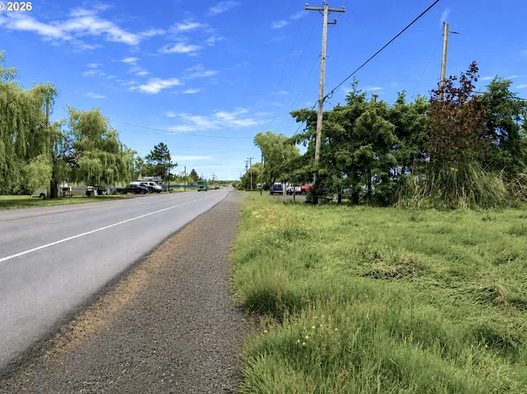 92379 Carnegie Rd, Astoria, OR 97103