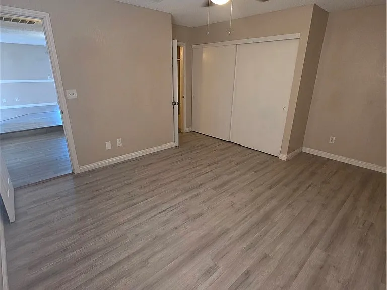 1061 May Ln — Photo 8