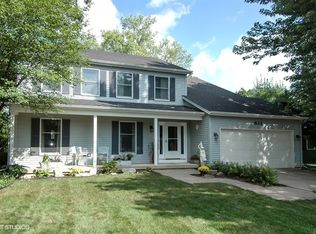 633 Wood Ridge Ct, Elgin, IL 60123