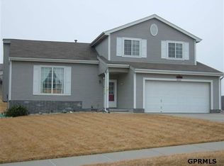 20110 Cleveland St, Elkhorn, NE 68022