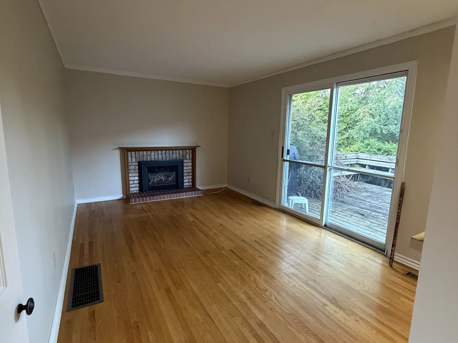 4 bed, $3,750 — Photo 3