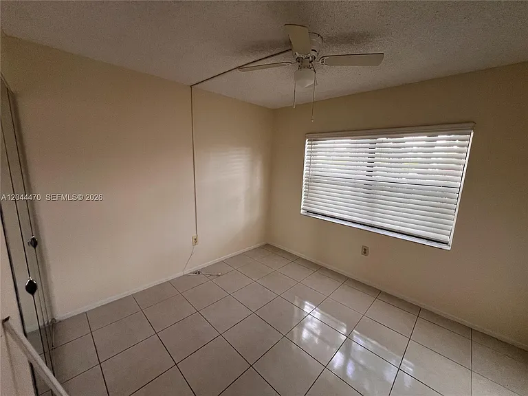 451 NW 100th Pl #101 — Photo 11