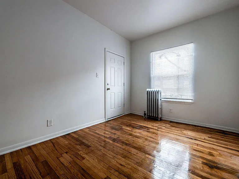 6160 S Martin Luther King Dr — Photo 22