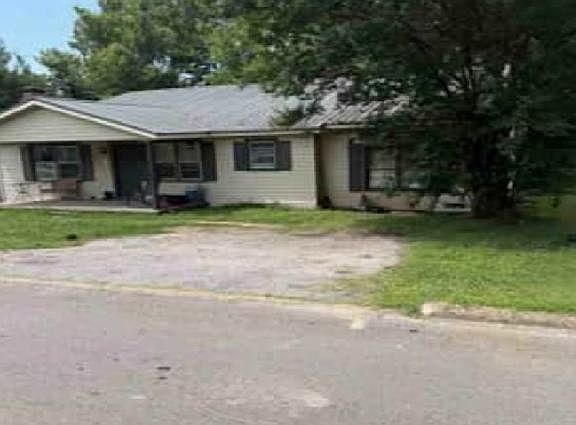 3rd image of 807 Wirt St