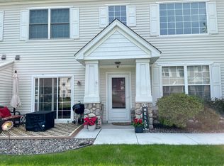 7697 Coneflower Curv S, Chanhassen, MN 55317