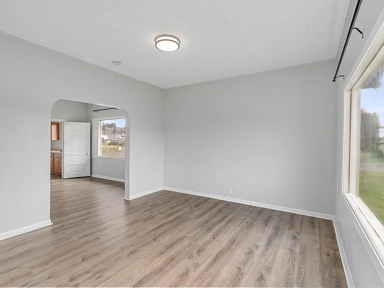 3033 Sumner Ave — Photo 11