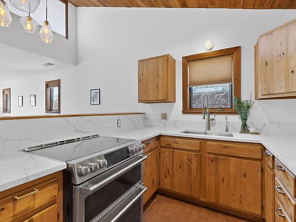 3rd image of 2824 Carlota Rd NW