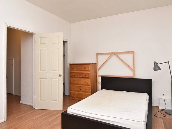 4th image of 16 Washington Ter APT 1