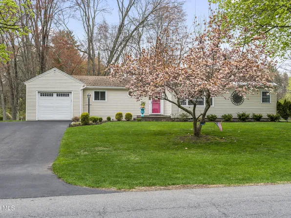 16 Morningside Drive, Schenectady, NY 12303