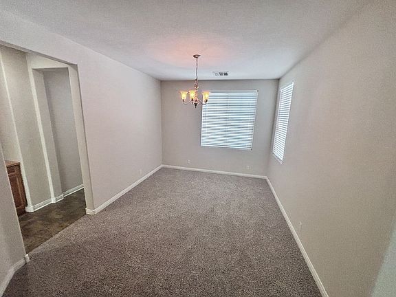 5th image of 3117 Greenfriar Ave