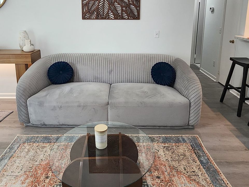 1st image of 6321 Milgen Rd APT 3