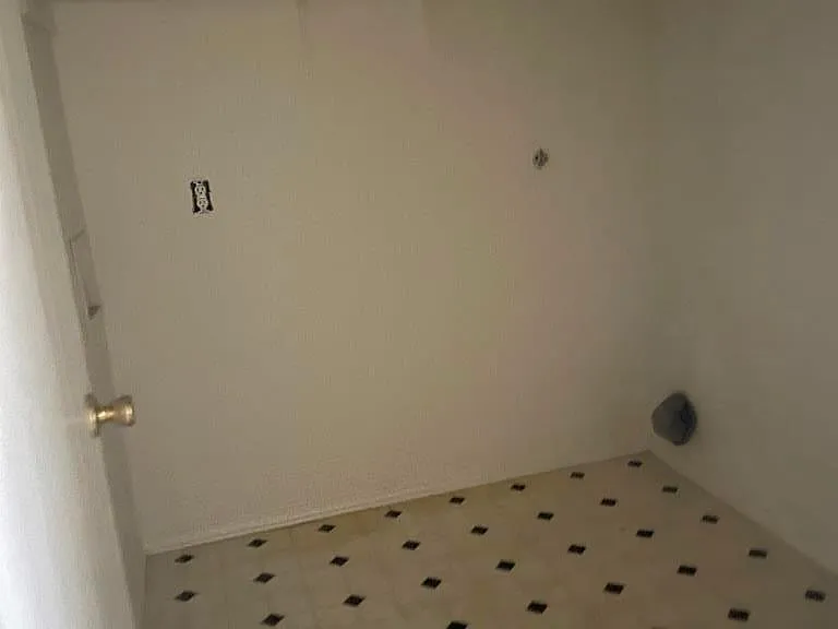 4403 Mattie Dr #C — Photo 2