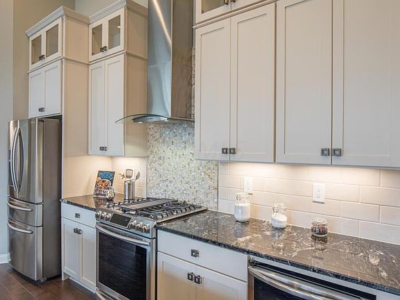 5th image of 4574 Newport Loop E