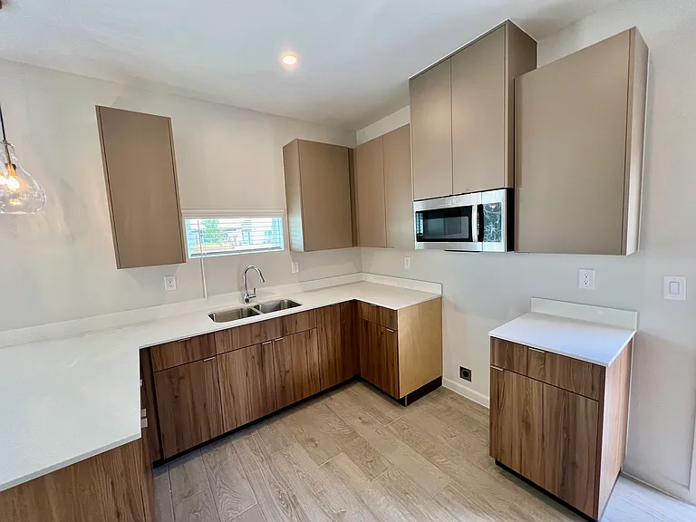 3504 Duke Ave #1 — Photo 8