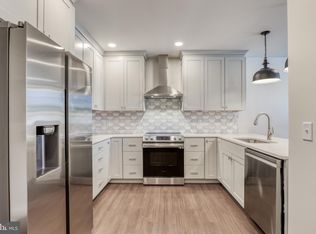 210 E Boscawen St #203, Winchester, VA 22601