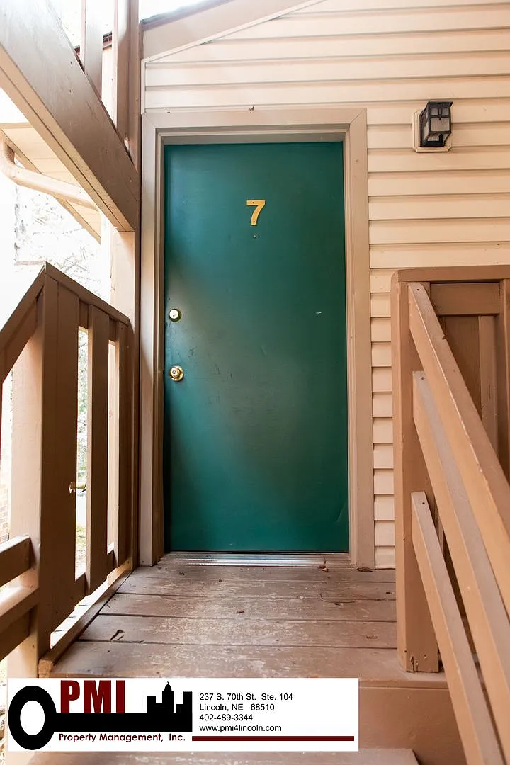 4838 Walker Ave — Photo 2