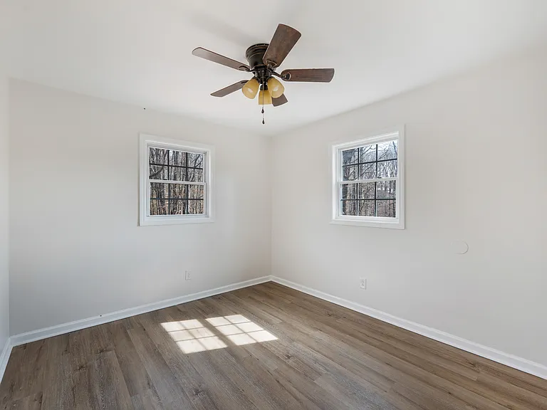 244 Newcomb Dr — Photo 10